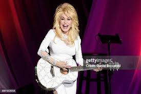 dolly parton concert