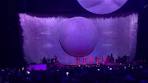 ariana grande tour 2019