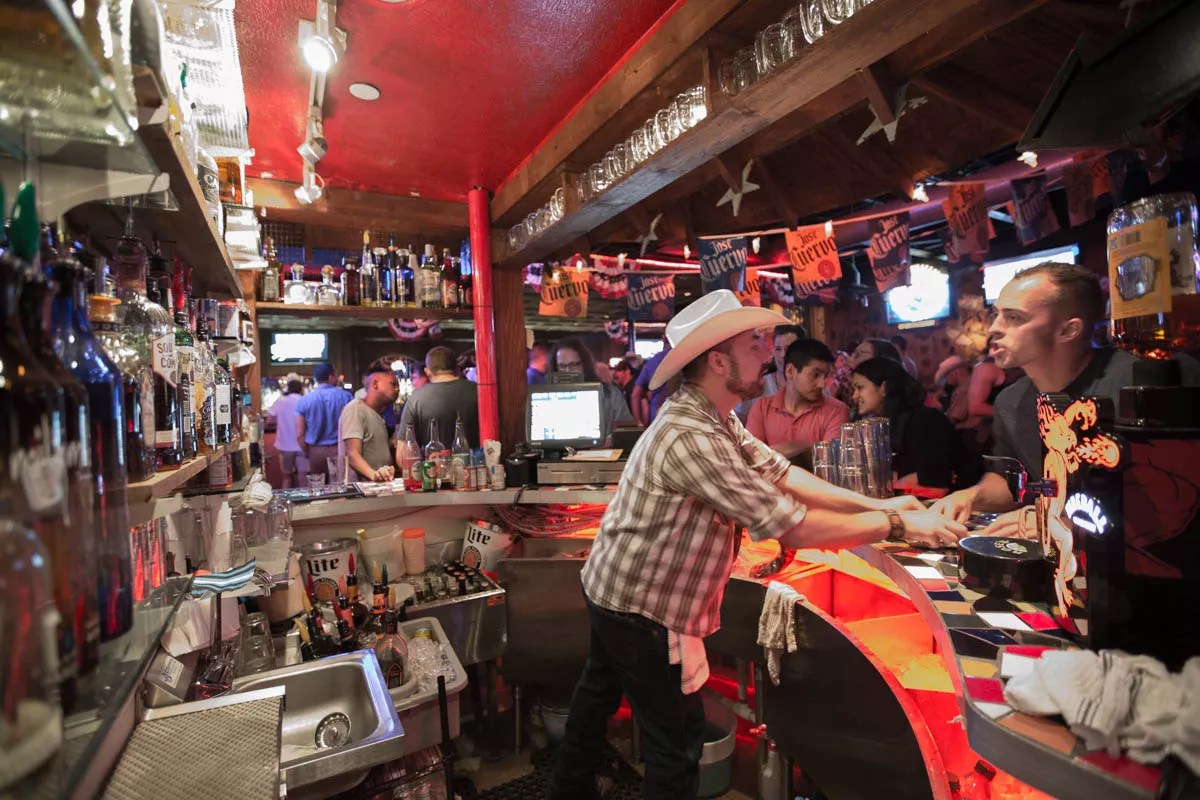 gay bars in dallas's