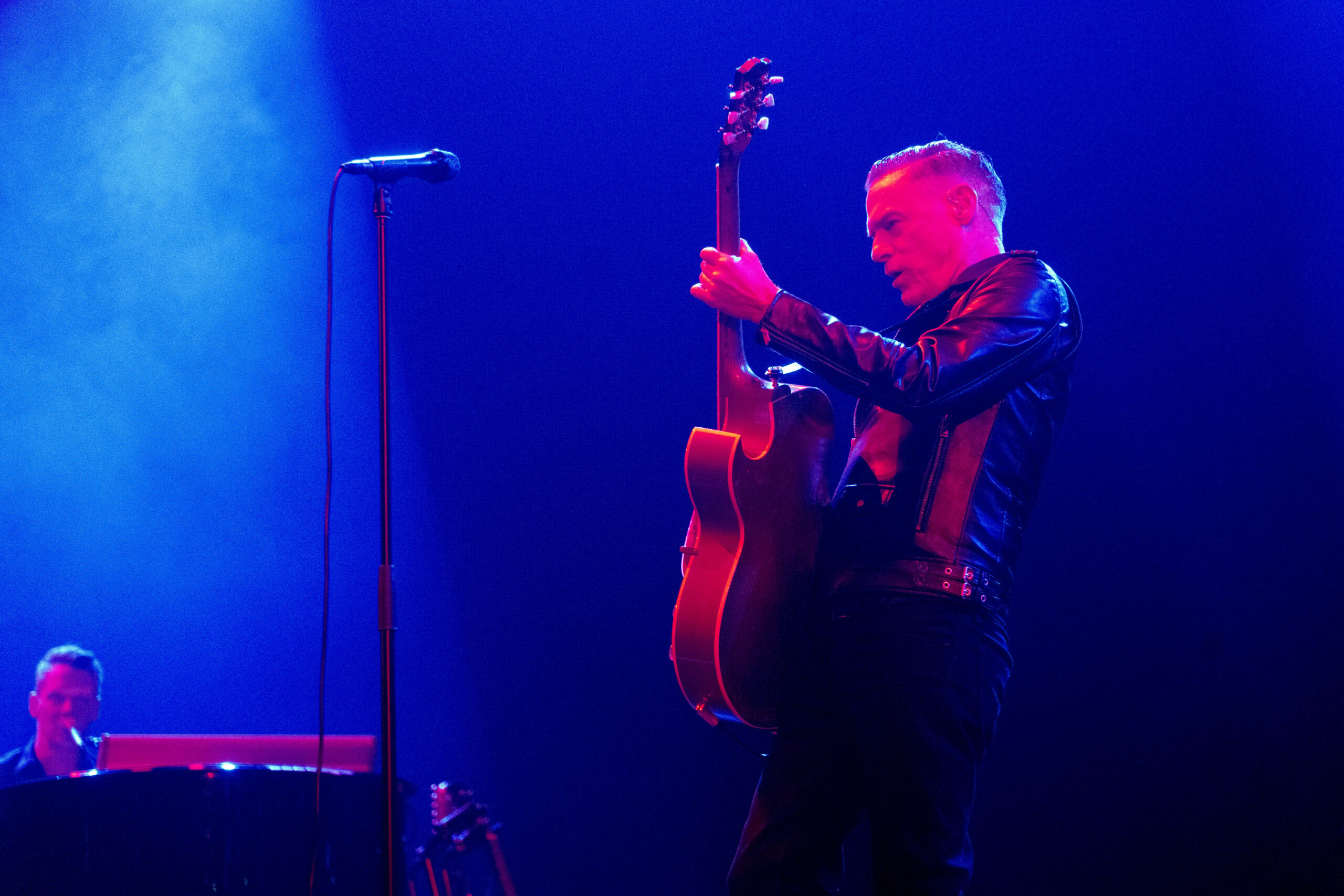 bryan adams concert